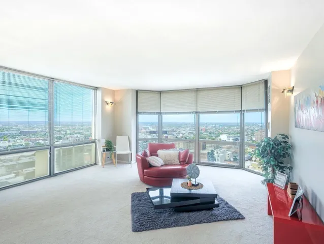 $519,000 | 2650 North Lakeview Avenue, Unit 3101, Chicago, IL 60614