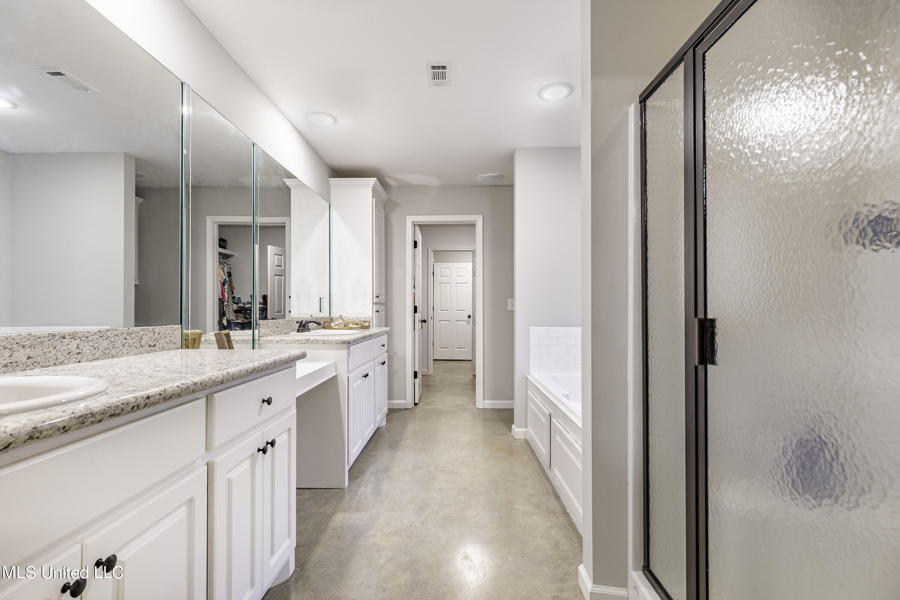 927 Filmore Dr. Brandon, MS 39042 - Photo 8 of 14 7H8A6451-HDR-Edit