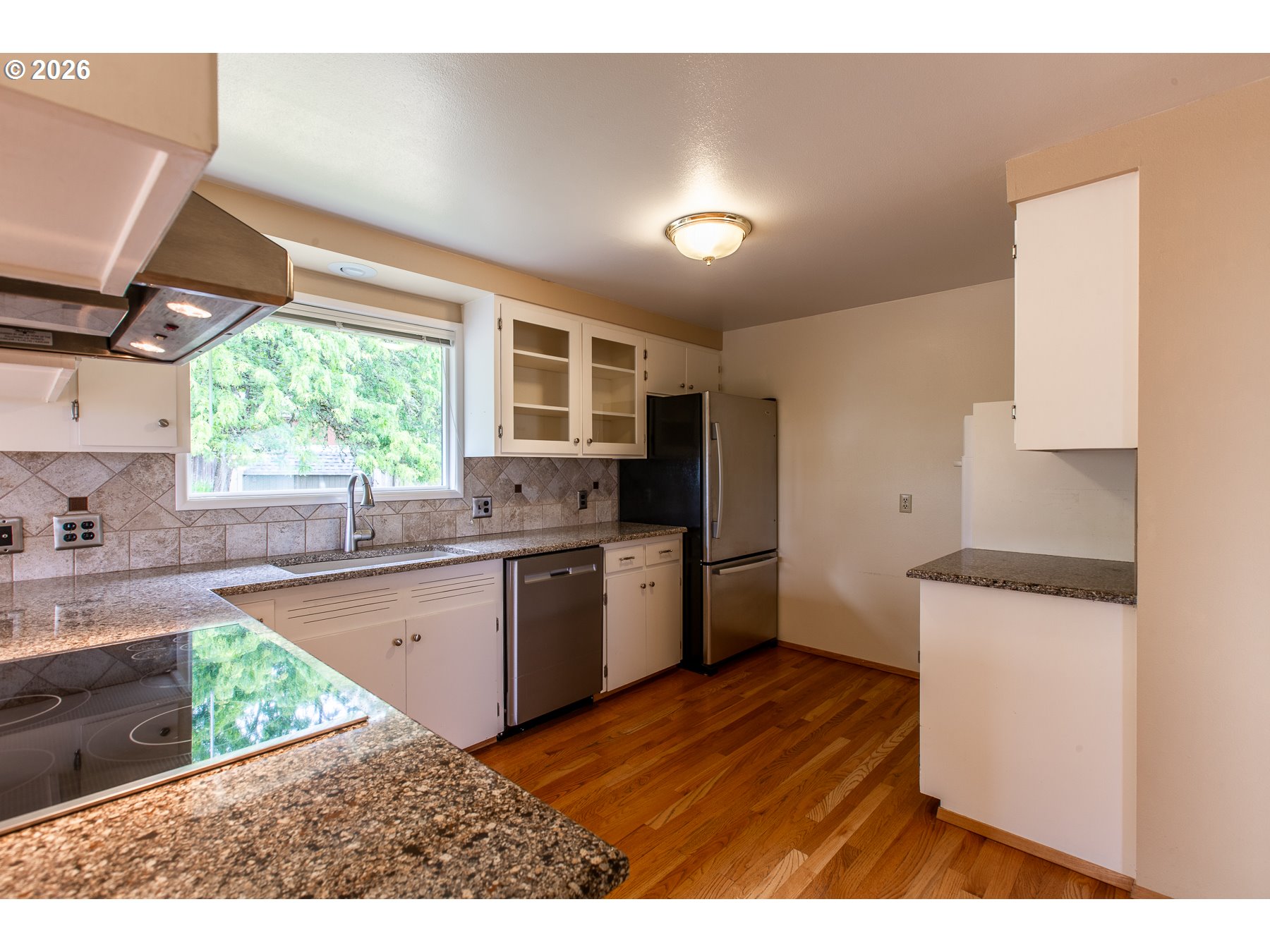 3985 University Street Eugene, OR 97405 - Photo 8 of 46