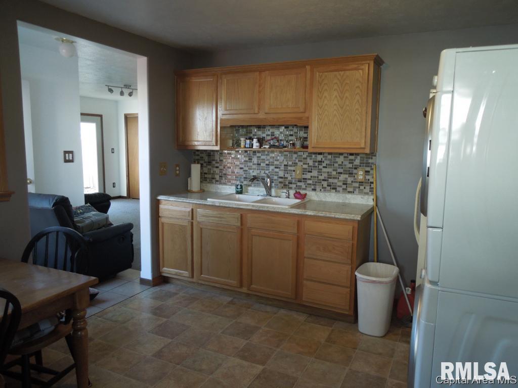 2120 East Converse Street Springfield, IL 62702 - Photo 5 of 9