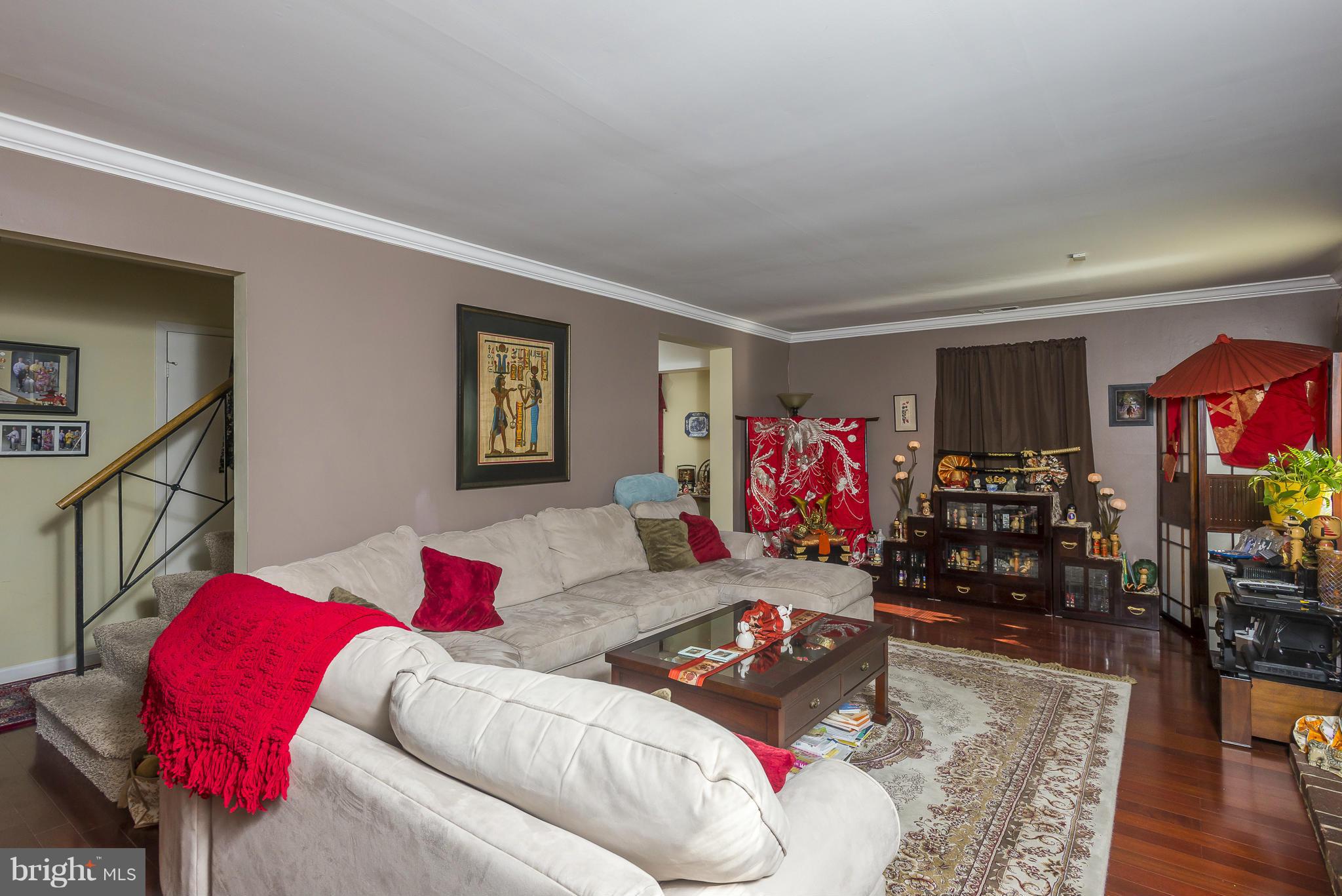 1700 Twain Road Crofton, MD 21114 - Photo 5 of 21 Living Room