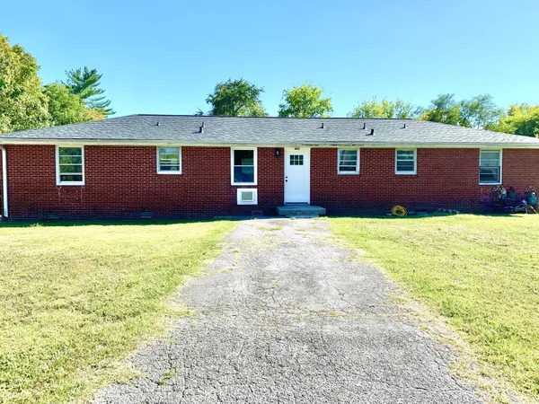 $825 | 462 Circle Drive, Unit 462, Clarksville, TN 37043