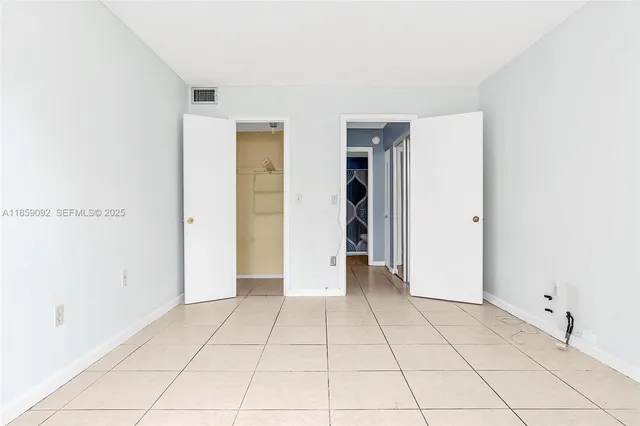 $1,800 | 7747 Southwest 86th Street, Unit D106, Miami, FL 33143