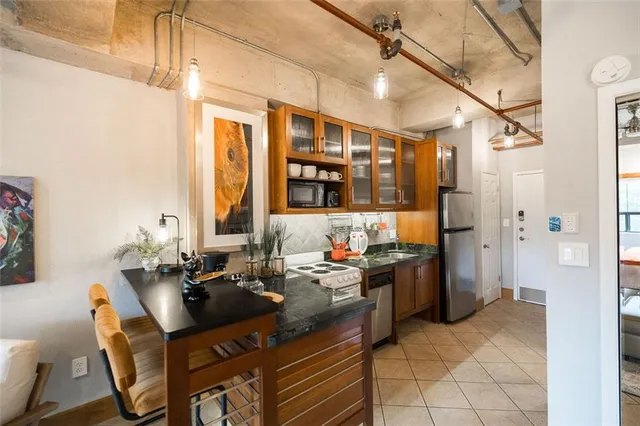 $345,000 | 131 East Broad Street, Unit 503, Athens, GA 30601