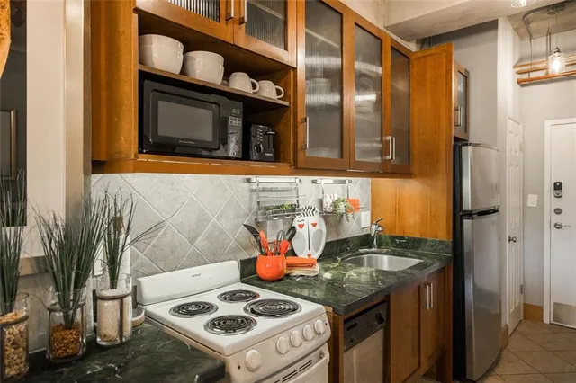 $345,000 | 131 East Broad Street, Unit 503, Athens, GA 30601