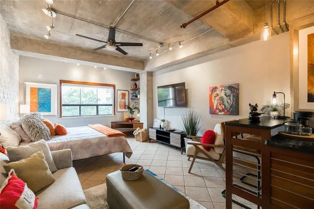 $345,000 | 131 East Broad Street, Unit 503, Athens, GA 30601