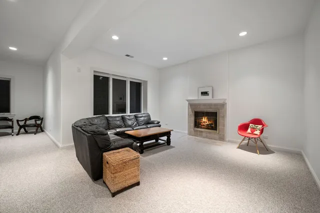 $1,699,000 | 370 Briar Lane, Highland Park, IL 60035