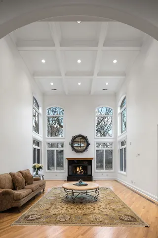 $1,699,000 | 370 Briar Lane, Highland Park, IL 60035
