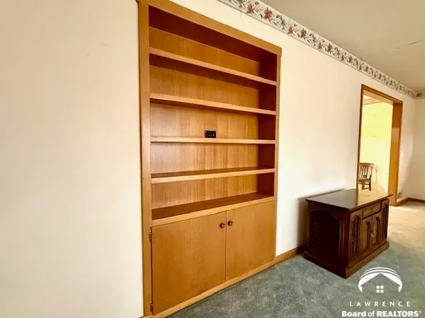 $200,000 | 1208 West 20th Street, Lawrence, KS 66046