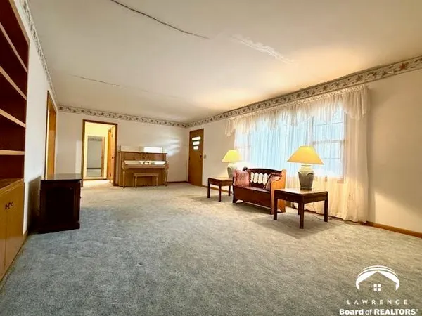 $200,000 | 1208 West 20th Street, Lawrence, KS 66046