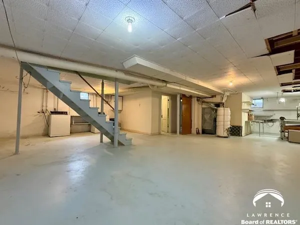 $200,000 | 1208 West 20th Street, Lawrence, KS 66046
