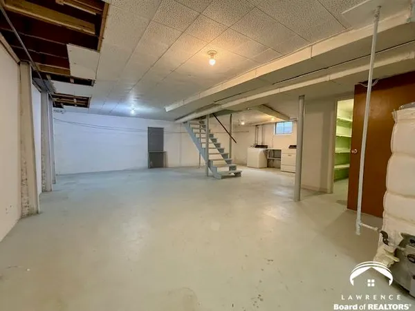 $200,000 | 1208 West 20th Street, Lawrence, KS 66046