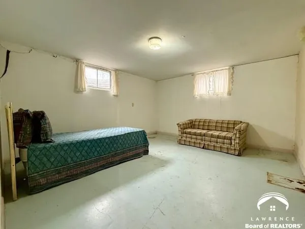 $200,000 | 1208 West 20th Street, Lawrence, KS 66046