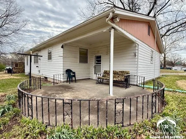 $200,000 | 1208 West 20th Street, Lawrence, KS 66046