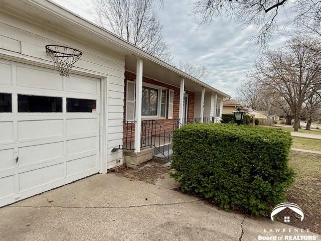 1208 West 20th Street Lawrence, KS 66046 - Photo 9 of 35