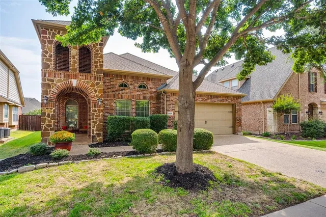 $469,900 | 1604 Creek Crest Drive, McKinney, TX 75071
