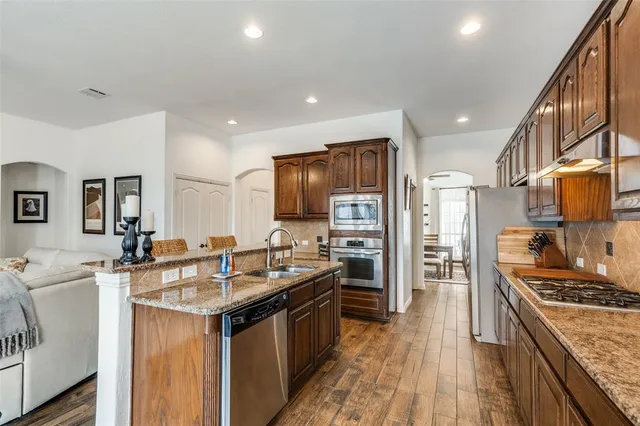 $469,900 | 1604 Creek Crest Drive, McKinney, TX 75071