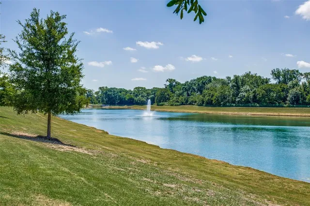 $469,900 | 1604 Creek Crest Drive, McKinney, TX 75071