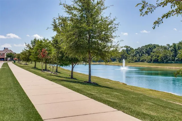 $469,900 | 1604 Creek Crest Drive, McKinney, TX 75071