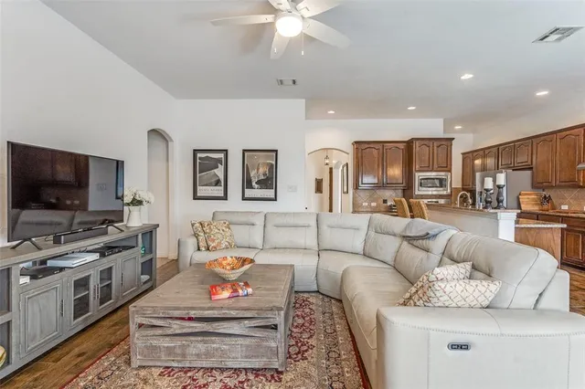 $469,900 | 1604 Creek Crest Drive, McKinney, TX 75071