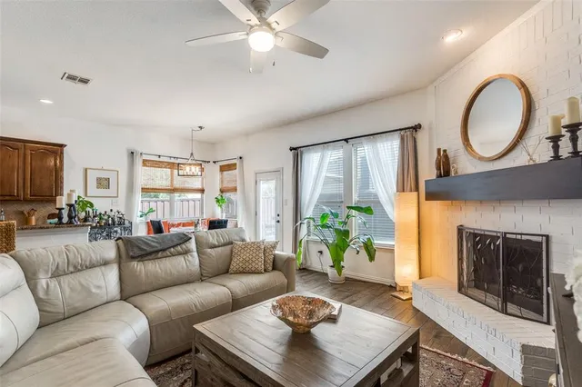 $469,900 | 1604 Creek Crest Drive, McKinney, TX 75071