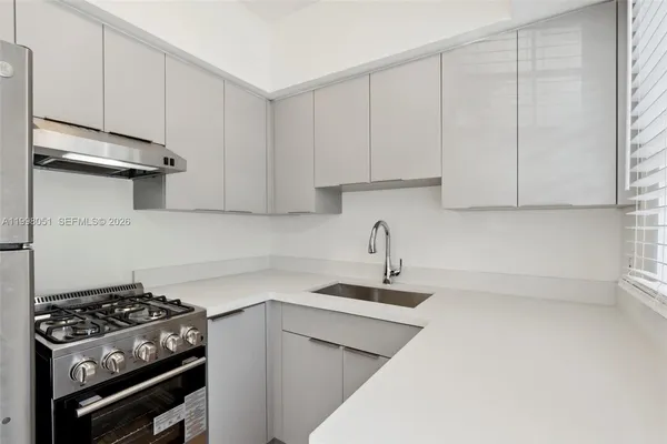 $1,975 | 221 Antiquera Avenue, Unit 8, Coral Gables, FL 33134