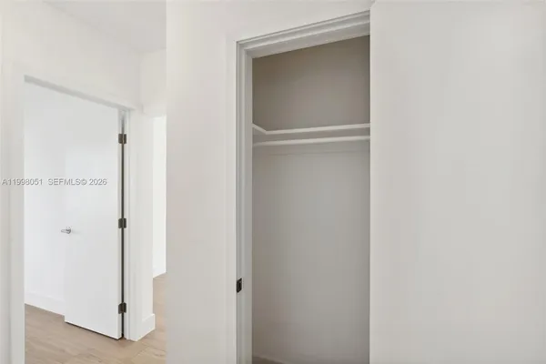 $1,975 | 221 Antiquera Avenue, Unit 8, Coral Gables, FL 33134