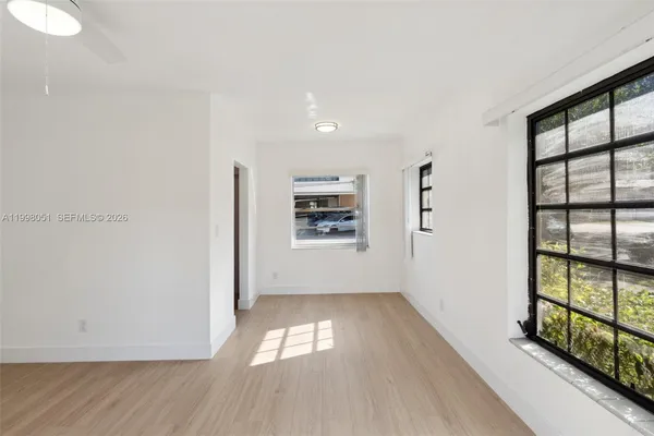 $1,975 | 221 Antiquera Avenue, Unit 8, Coral Gables, FL 33134