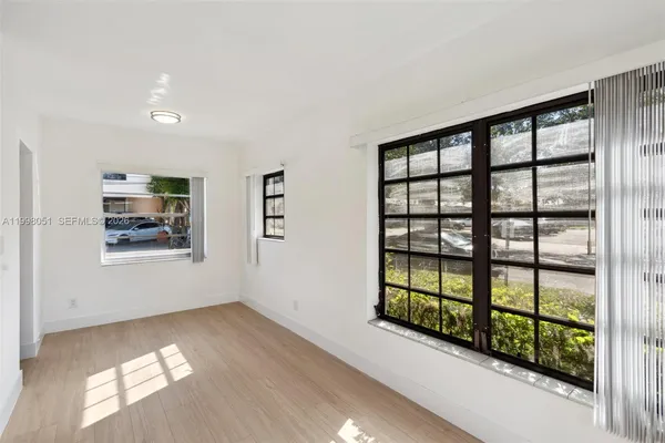 $1,975 | 221 Antiquera Avenue, Unit 8, Coral Gables, FL 33134