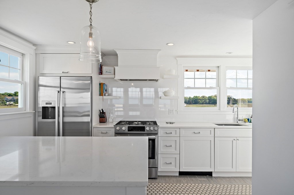 117 Glades Road Scituate, MA 02066 - Photo 14 of 42 Gallery Image 14