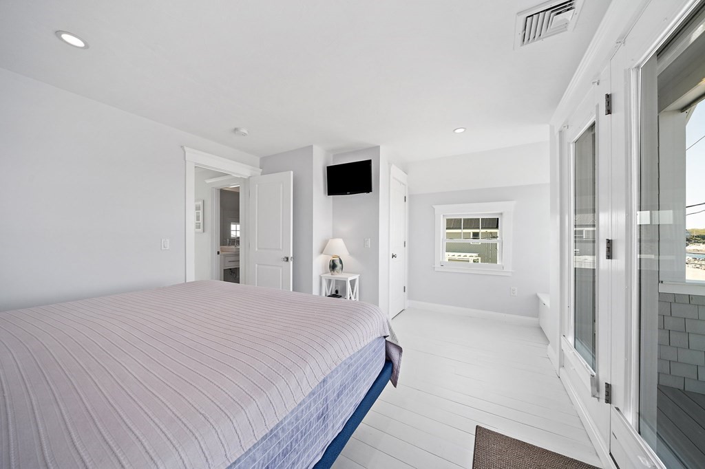 117 Glades Road Scituate, MA 02066 - Photo 25 of 42 Gallery Image 25