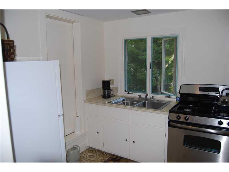 11 Shipley Road South Bristol, ME 04568 - Photo 13 of 15 Kitchen.
