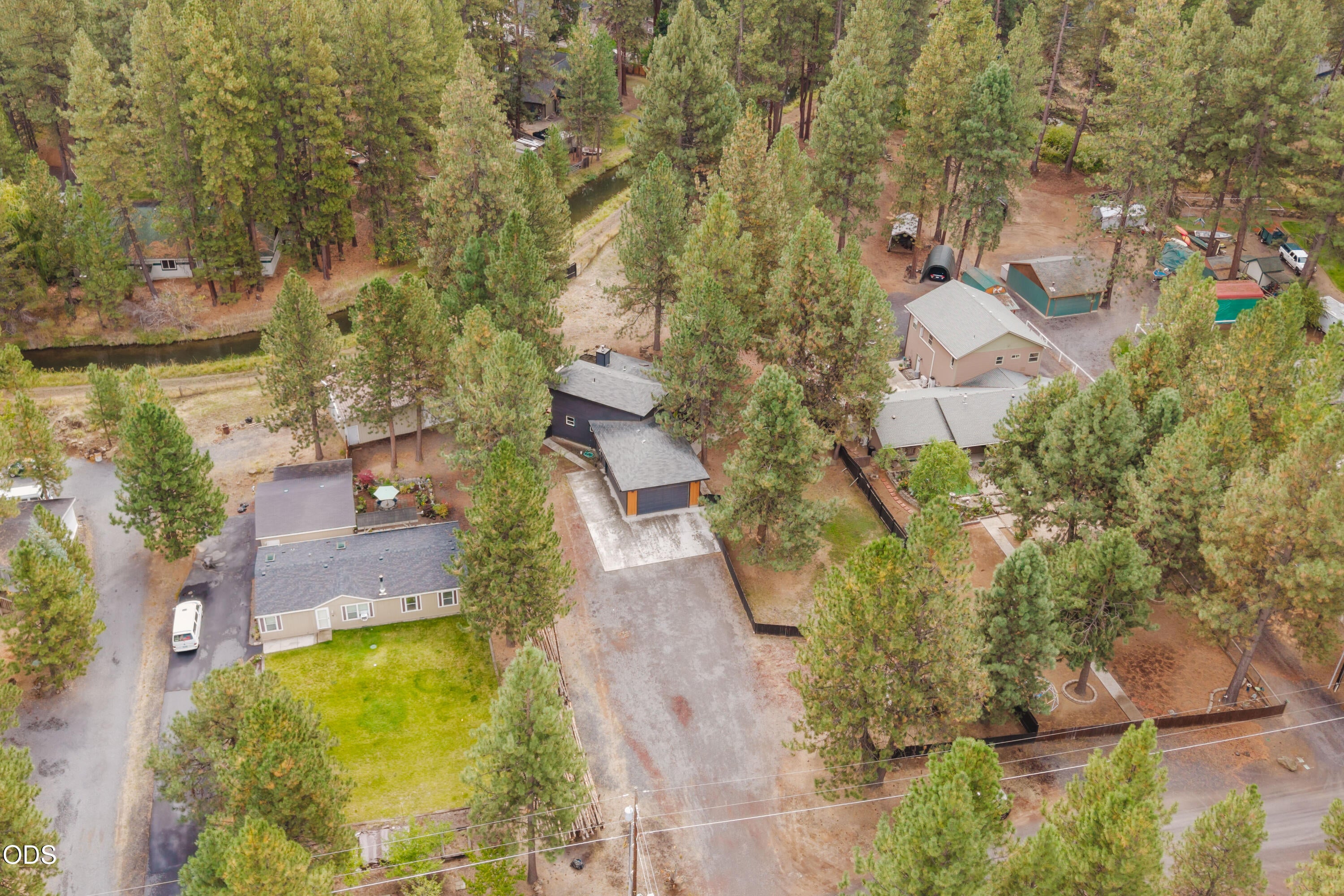 19263 Indian Summer Road Bend, OR 97702 - Photo 2 of 26 Gallery Image 2