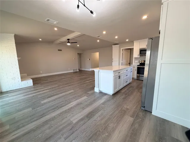 $2,300 | 7129 Southridge Trail, Fort Worth, TX 76133