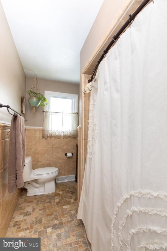 233 Densten Road Sewell, NJ 08080 - Photo 31 of 50 Full bathroom