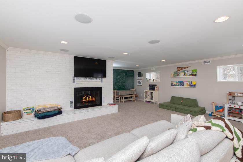 233 Densten Road Sewell, NJ 08080 - Photo 36 of 50 Family room with the fireplace