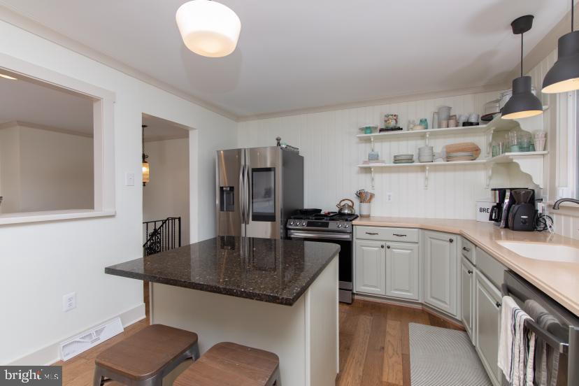 233 Densten Road Sewell, NJ 08080 - Photo 10 of 50 Kitchen