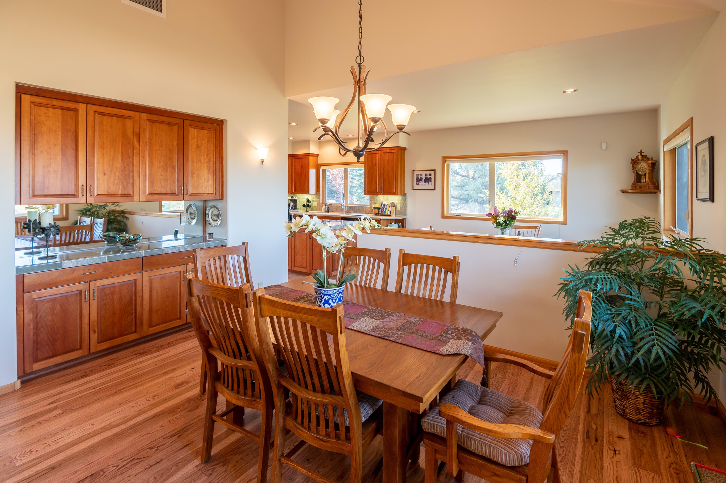 3345 Southwest 43rd Street Redmond, OR 97756 - Photo 9 of 41 TPark_7122_083121-HDR