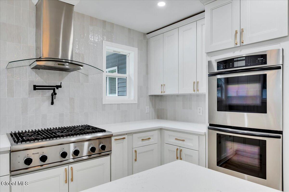 2115 Colgate Place Schenectady, NY 12304 - Photo 5 of 43 Kitchen