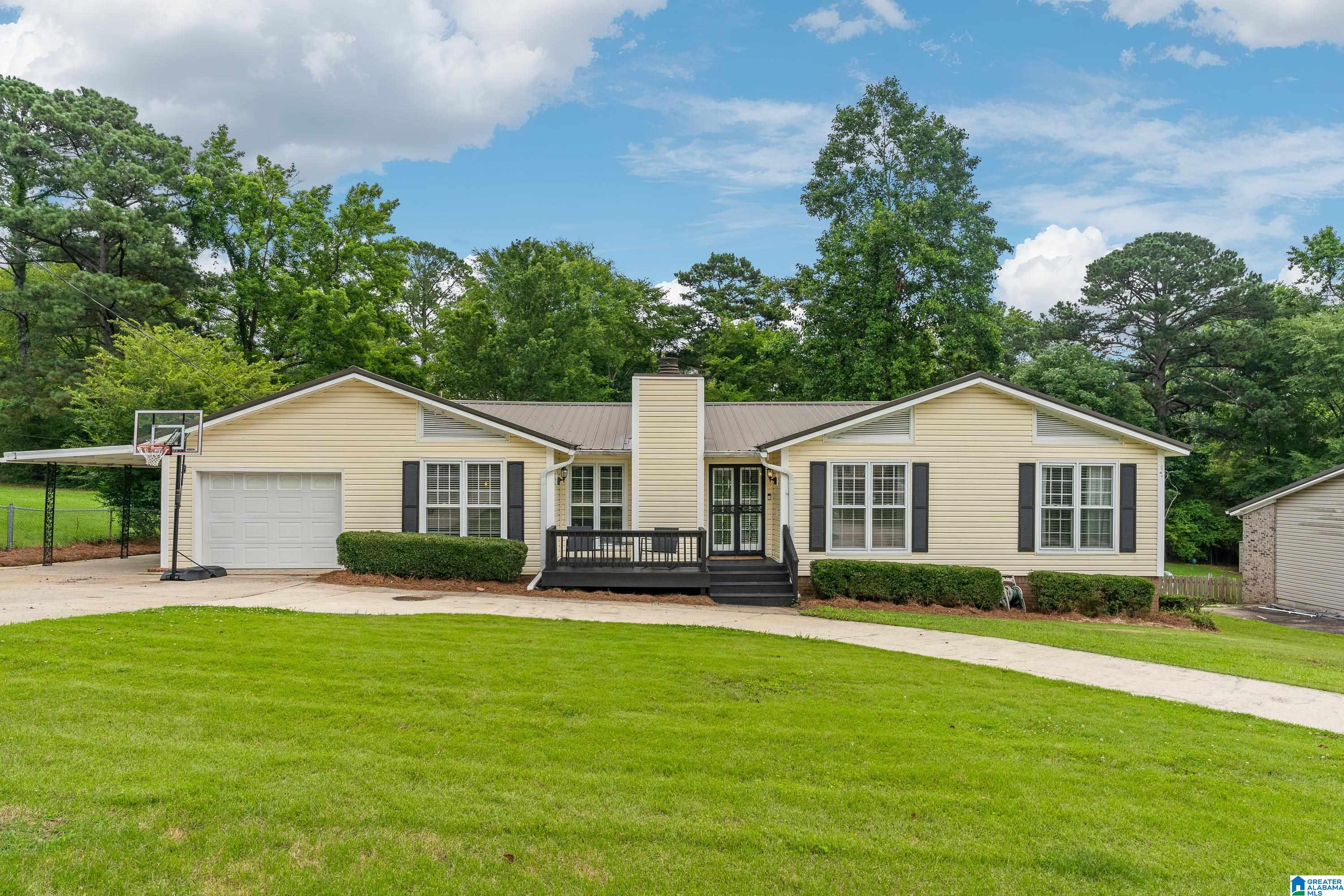 3317 Sunniroc Road Birmingham, AL 35210 - Photo 1 of 36