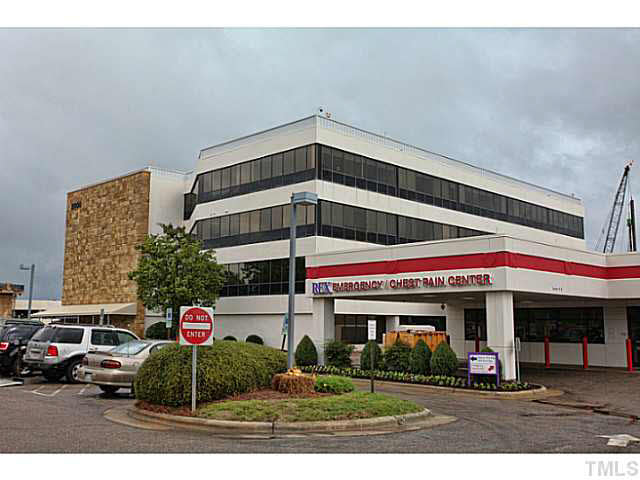 2821 Edridge Court, Unit 101 Raleigh, NC 27612 - Photo 22 of 25 a view of a food mall next to a building