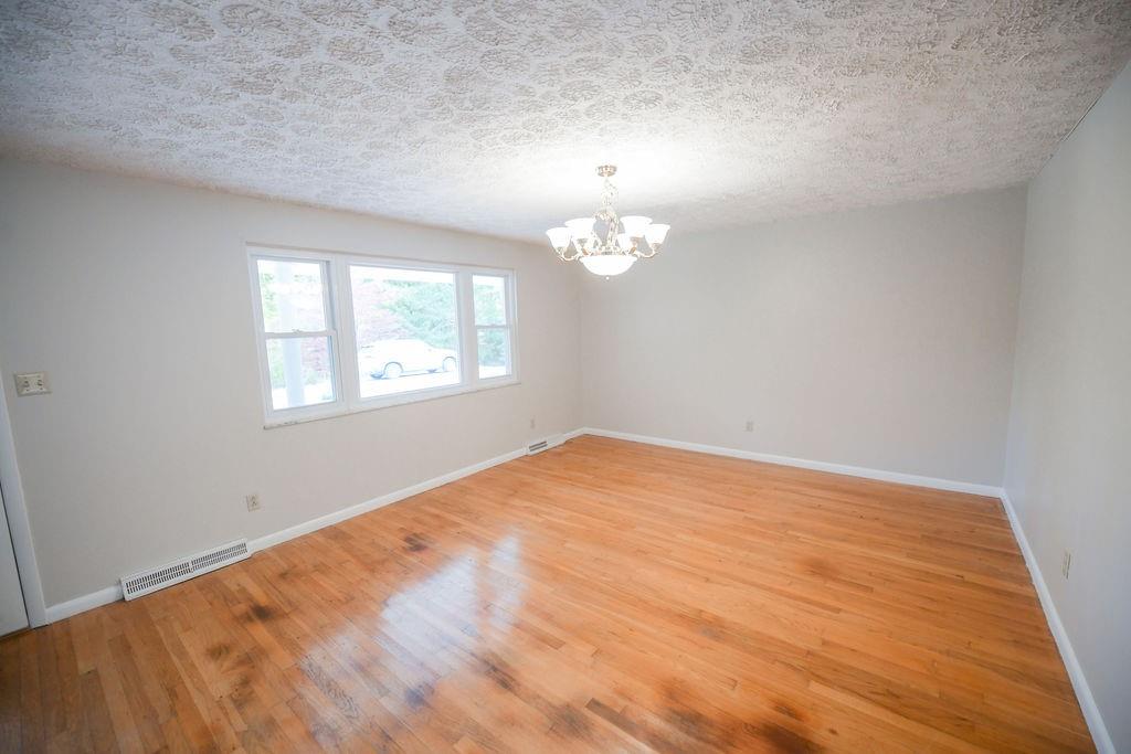 1920 Freeman Road Spencer, IN 47460 - Photo 8 of 36