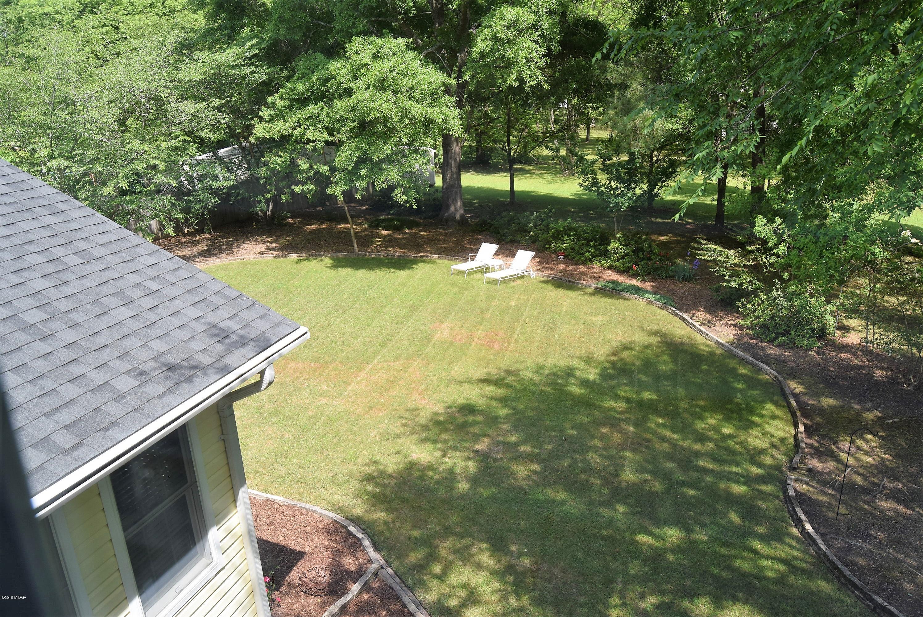 475 Stone Edge Road Macon, GA 31210 - Photo 34 of 36 a view of swimming pool from a tub