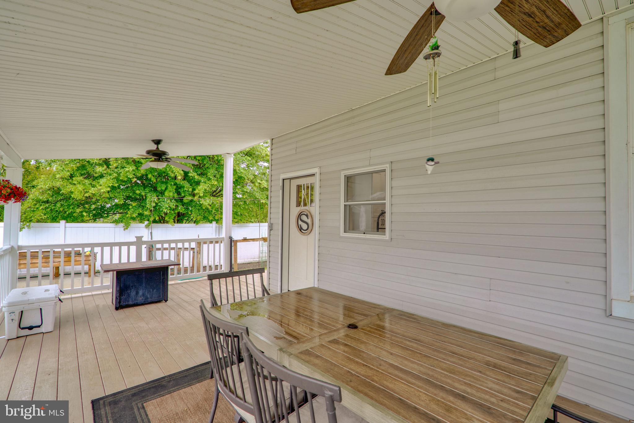 3800 Edgewater Place Dundalk, MD 21222 - Photo 12 of 36