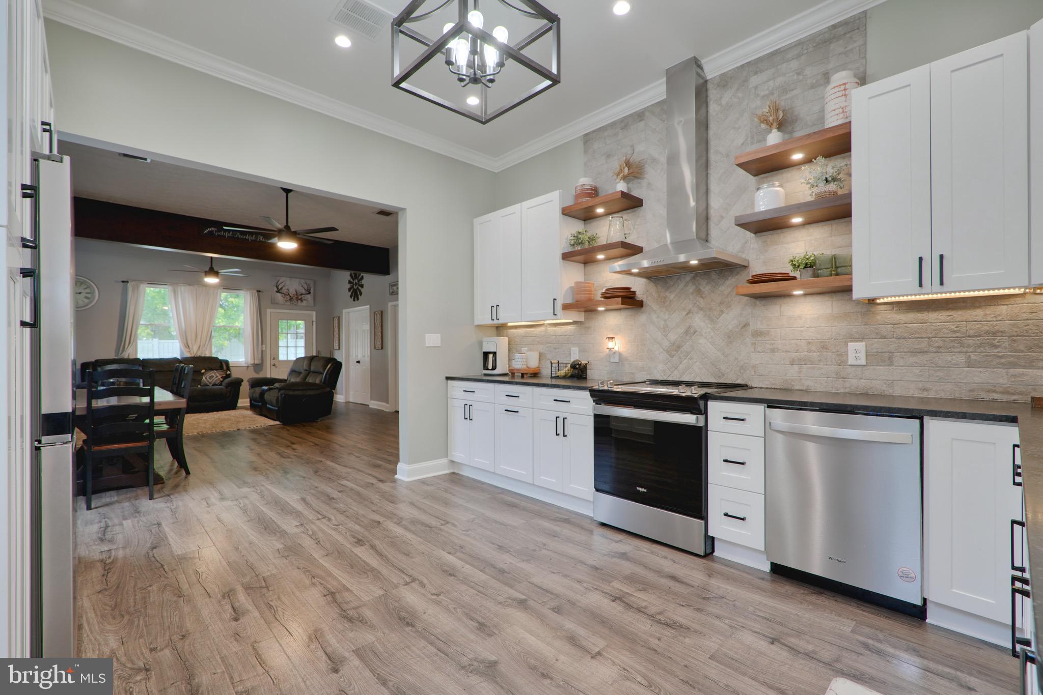 3800 Edgewater Place Dundalk, MD 21222 - Photo 13 of 36