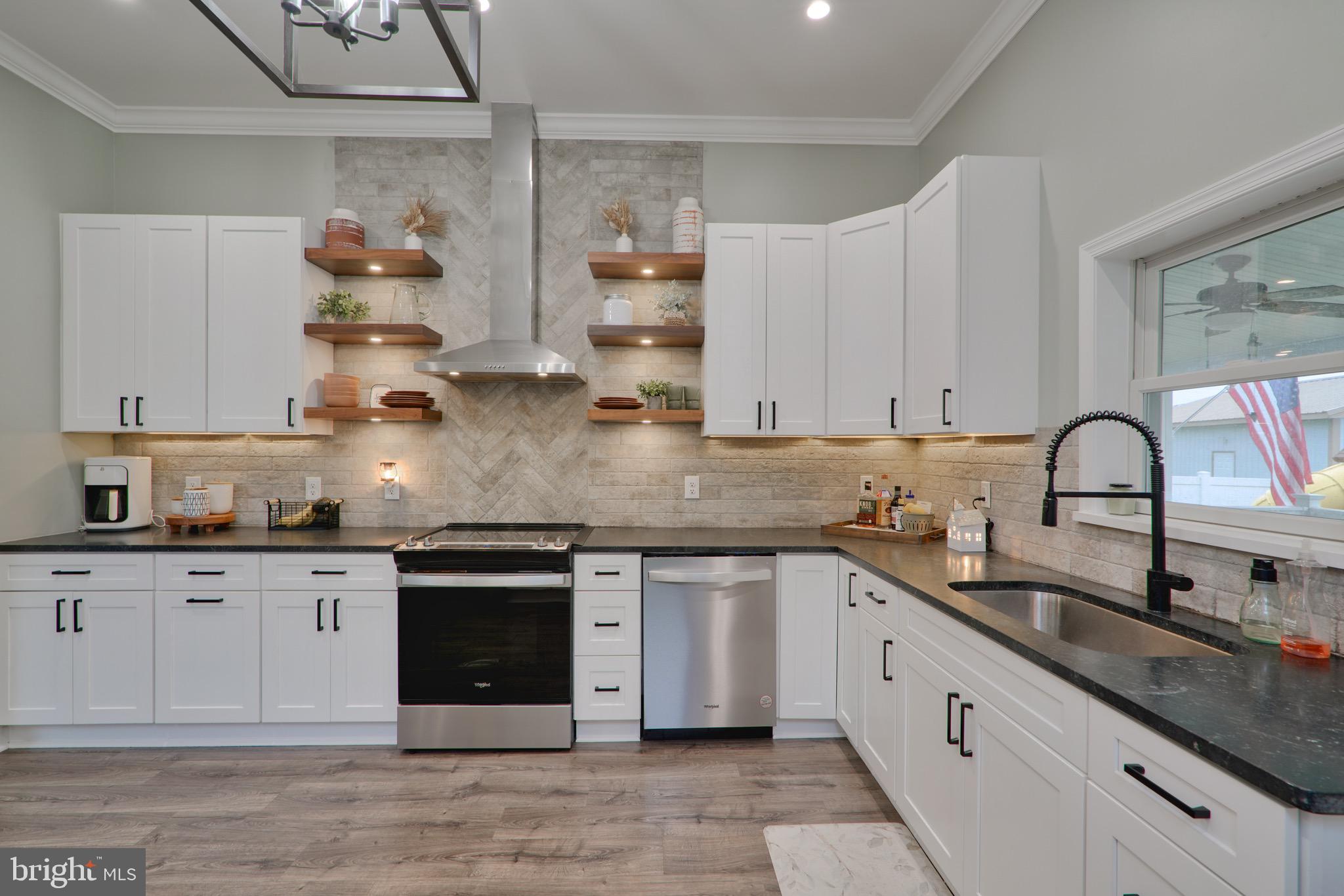 3800 Edgewater Place Dundalk, MD 21222 - Photo 17 of 36
