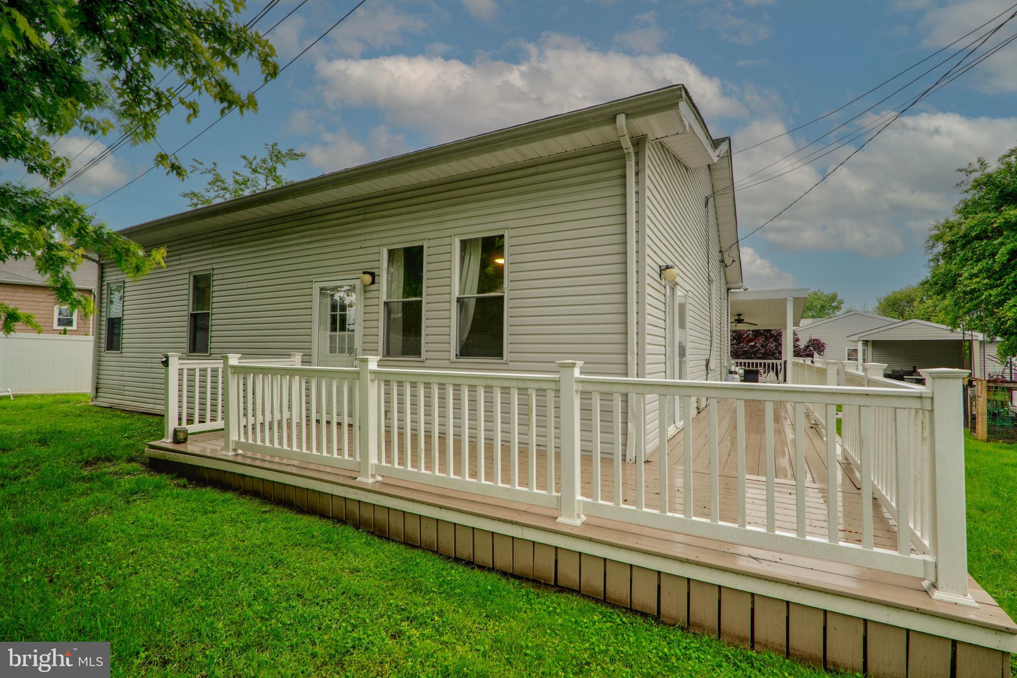 3800 Edgewater Place Dundalk, MD 21222 - Photo 6 of 36