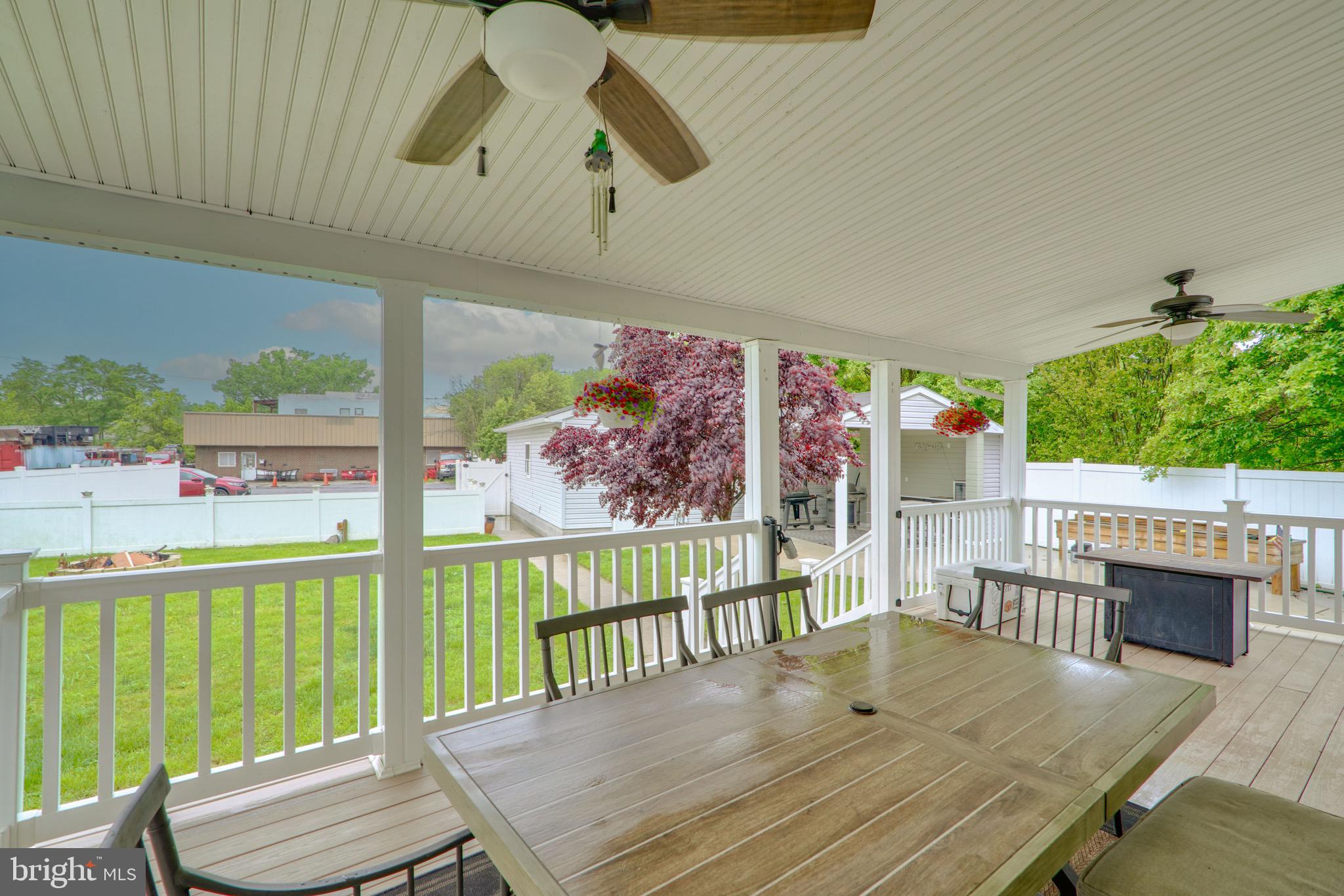 3800 Edgewater Place Dundalk, MD 21222 - Photo 10 of 36