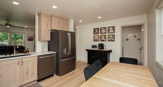 $242,500 | 123 Lincoln Avenue, Holton, KS 66436