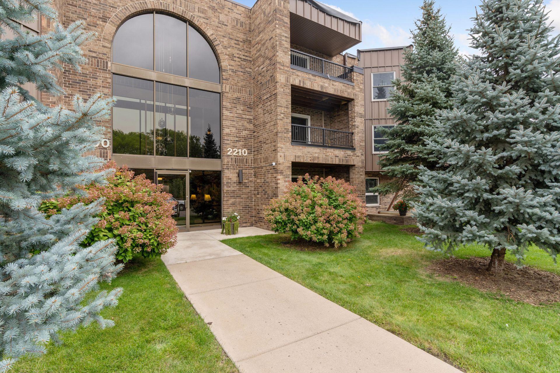 2220 Midland Grove Road, Unit 311 Roseville, MN 55113 - Photo 25 of 42